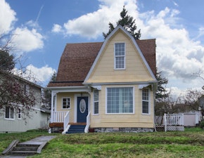 Tacoma Home, WA Real Estate Listing